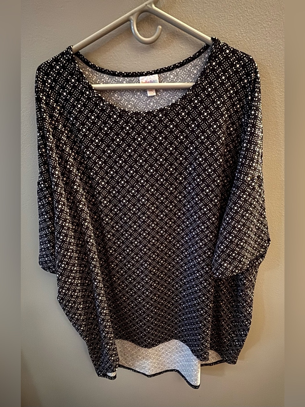 LuLaRoe Irma Black & White Geometric Scoop Neck Tunic